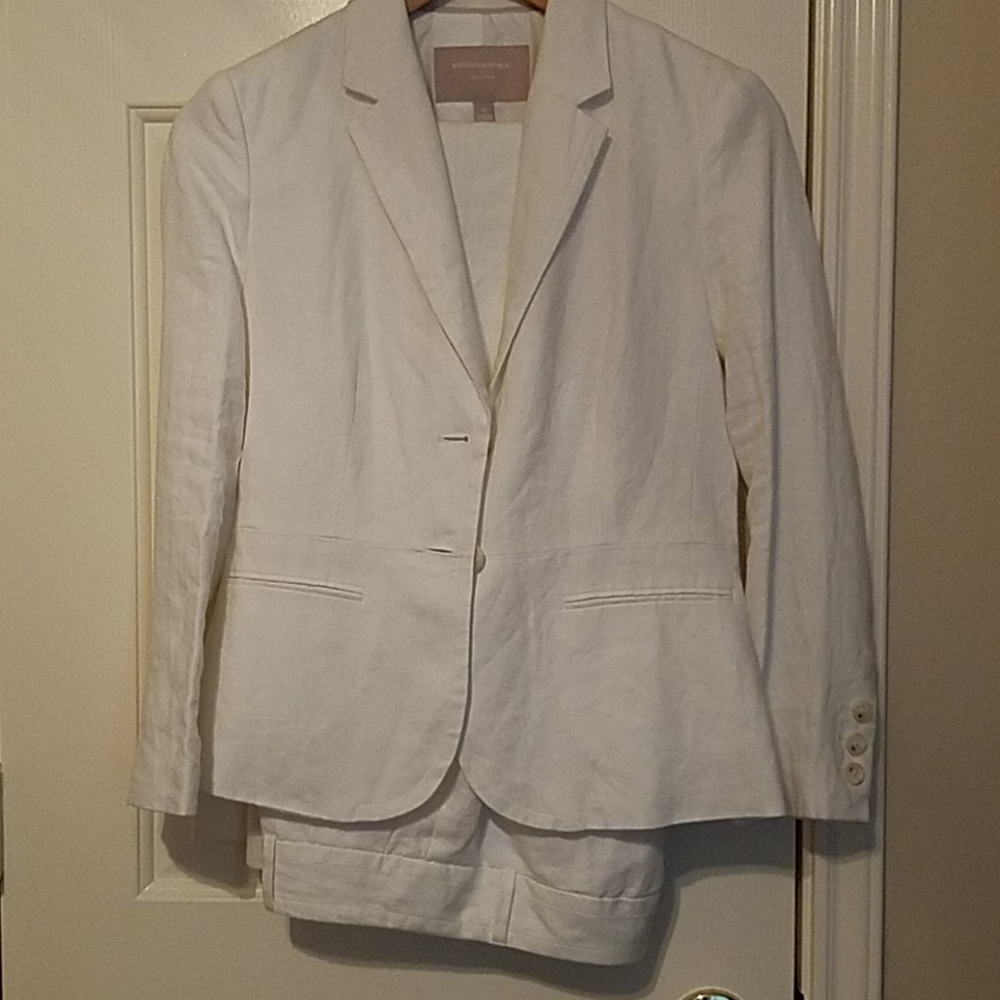 White linen suit w full length pants
